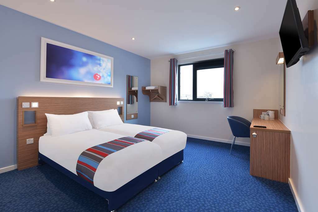 Travelodge Lutterworth Лестър Стая снимка