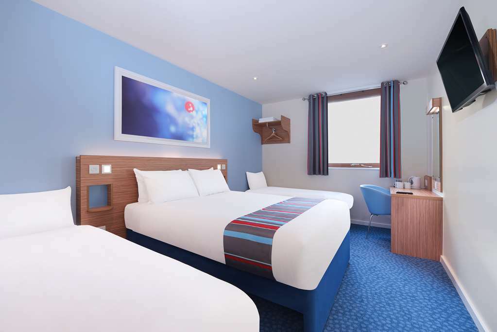 Travelodge Lutterworth Лестър Стая снимка